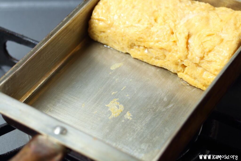 銅や鉄の卵焼き器はくっつく？ フライパンのくっつかない使い方