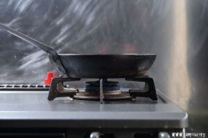 軽くすすいでから水気を飛ばします。