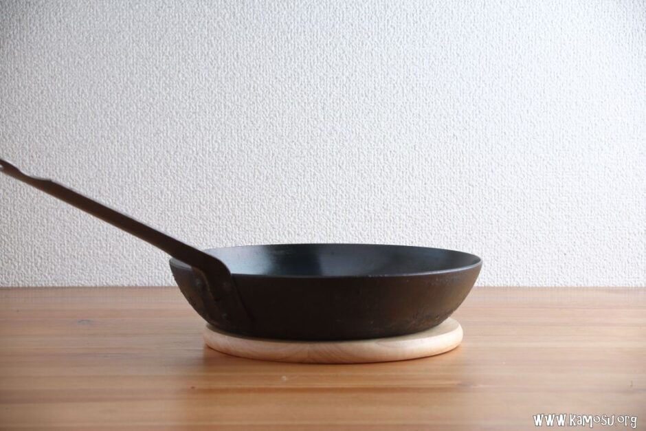 鉄フライパンの使い方は？