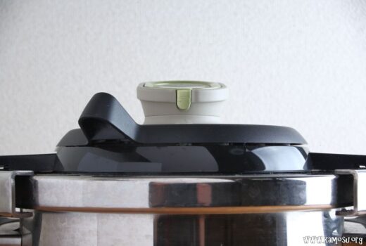 圧力鍋の圧力値による温度差は？ 低圧と高圧での違いについて