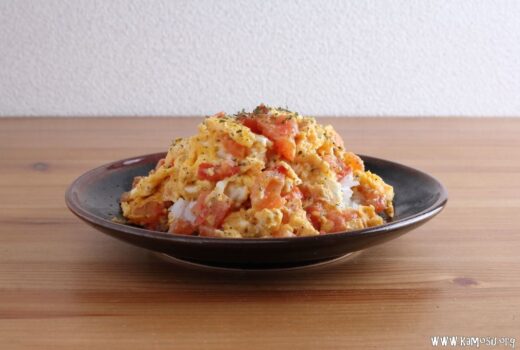 鉄フライパンの油膜剥がれ？ トマト料理が苦手な理由について