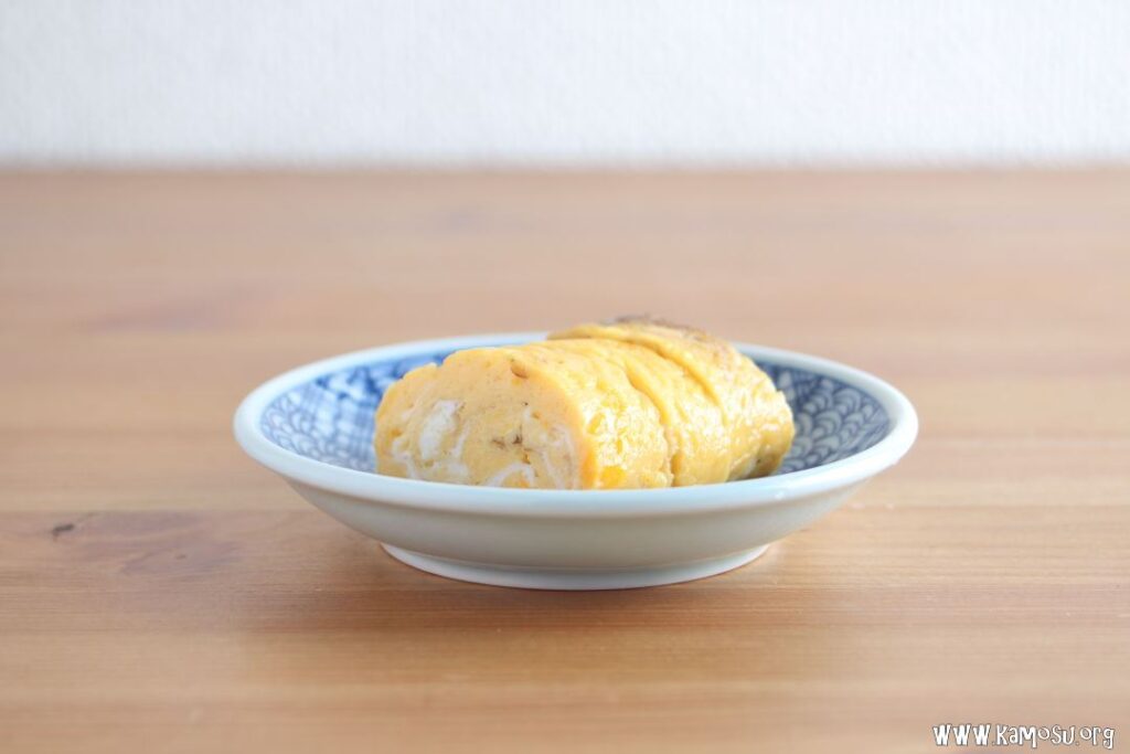 普通の丸い鉄フライパンで卵焼きを焼くには？ くっつかないコツ