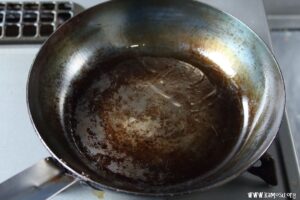 鉄フライパンに熱ムラができる理由は?
