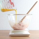 ハンバーグに入れる卵の役割は？